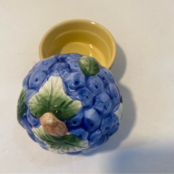 Vintage set of 3 ceramic fruit basket jars - Picture 8 of 9